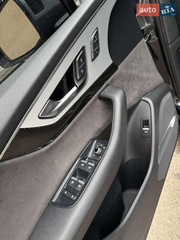Позашляховик / Кросовер Audi SQ7 2017 в Києві