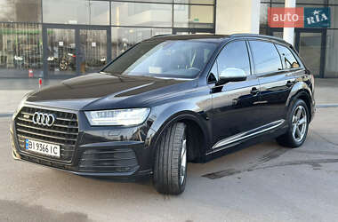 Позашляховик / Кросовер Audi SQ7 2017 в 