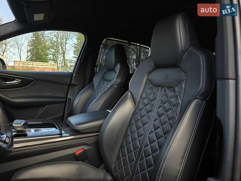 Позашляховик / Кросовер Audi SQ7 2020 в Калуші
