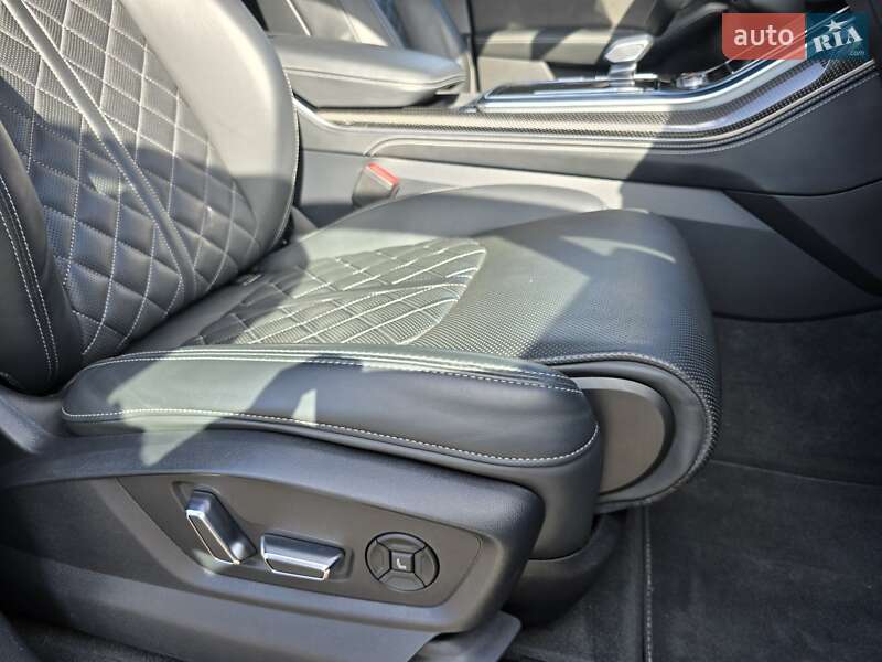 Позашляховик / Кросовер Audi SQ7 2020 в Калуші