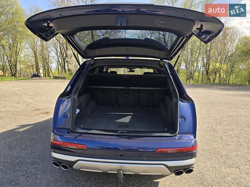 Позашляховик / Кросовер Audi SQ7 2020 в Калуші