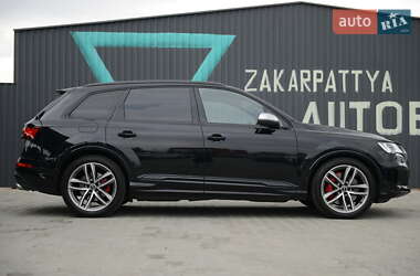 Внедорожник / Кроссовер Audi SQ7 2021 в 