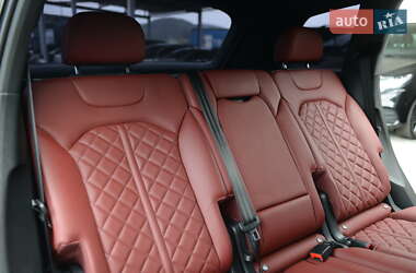 Внедорожник / Кроссовер Audi SQ7 2021 в 