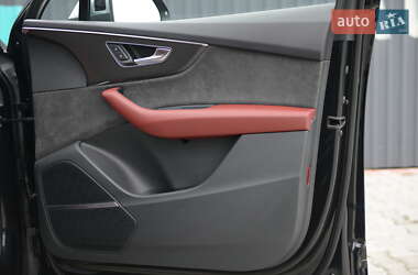 Внедорожник / Кроссовер Audi SQ7 2021 в 