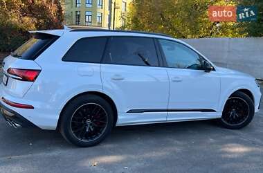 Внедорожник / Кроссовер Audi SQ7 2021 в 