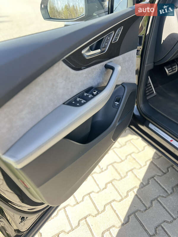 Внедорожник / Кроссовер Audi SQ7 2021 в Хмельницком