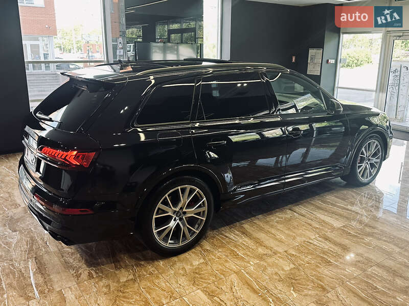 Внедорожник / Кроссовер Audi SQ7 2022 в Киеве