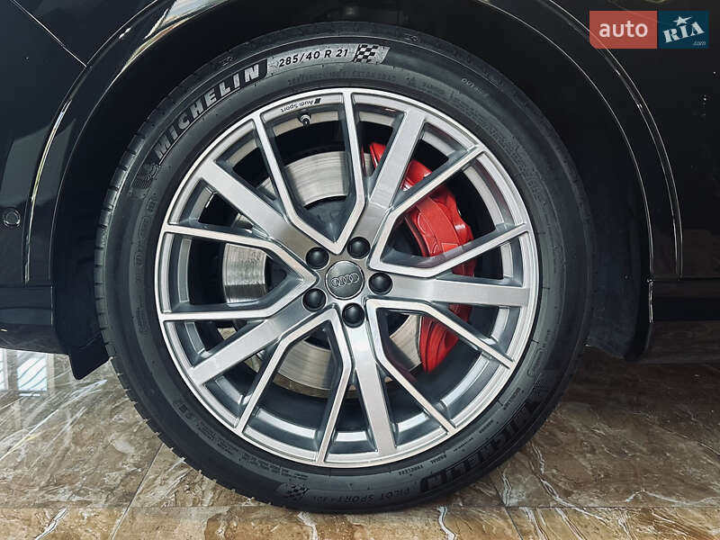 Внедорожник / Кроссовер Audi SQ7 2022 в Киеве