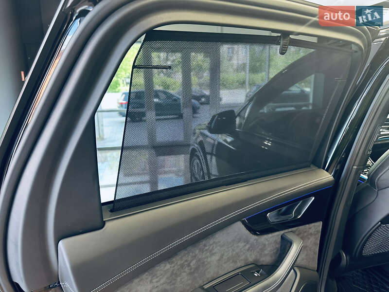 Внедорожник / Кроссовер Audi SQ7 2022 в Киеве