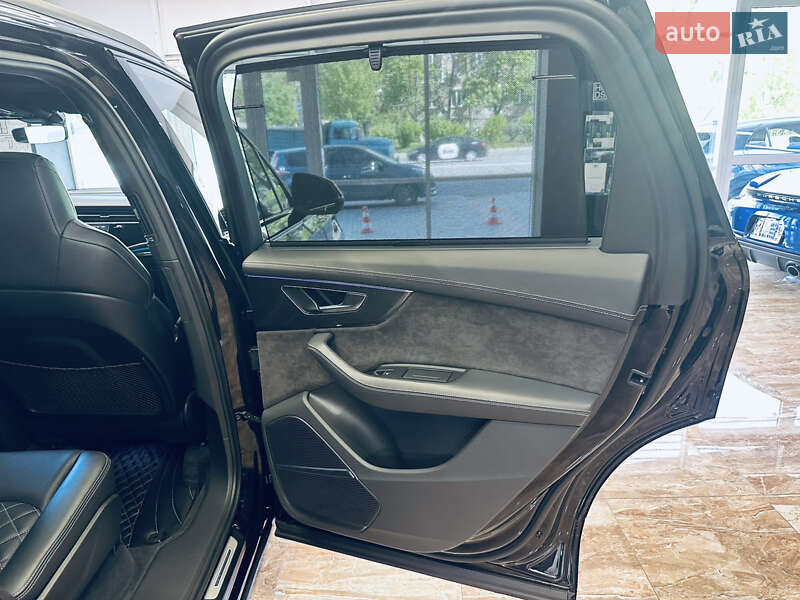Внедорожник / Кроссовер Audi SQ7 2022 в Киеве