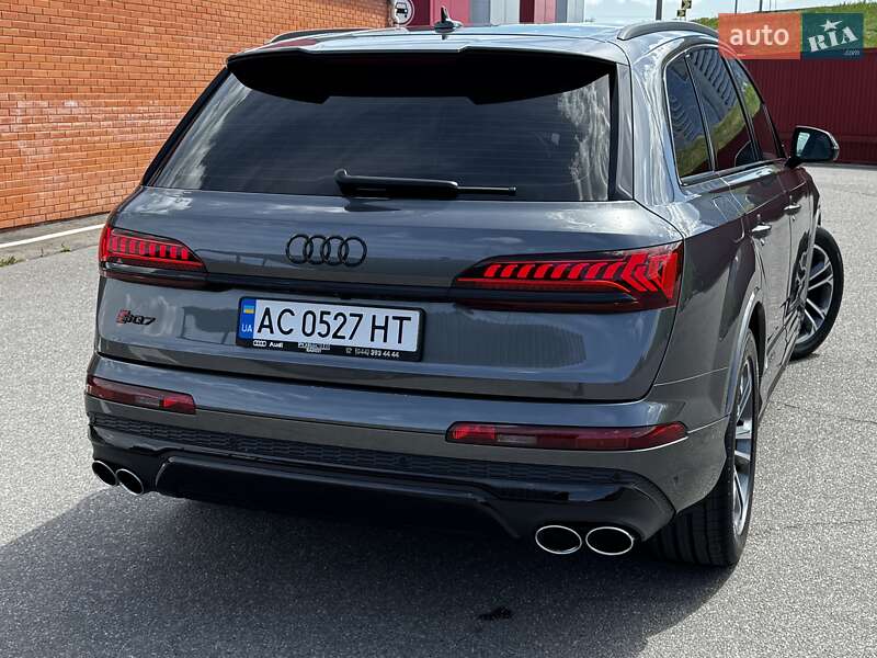 Позашляховик / Кросовер Audi SQ7 2023 в Києві
