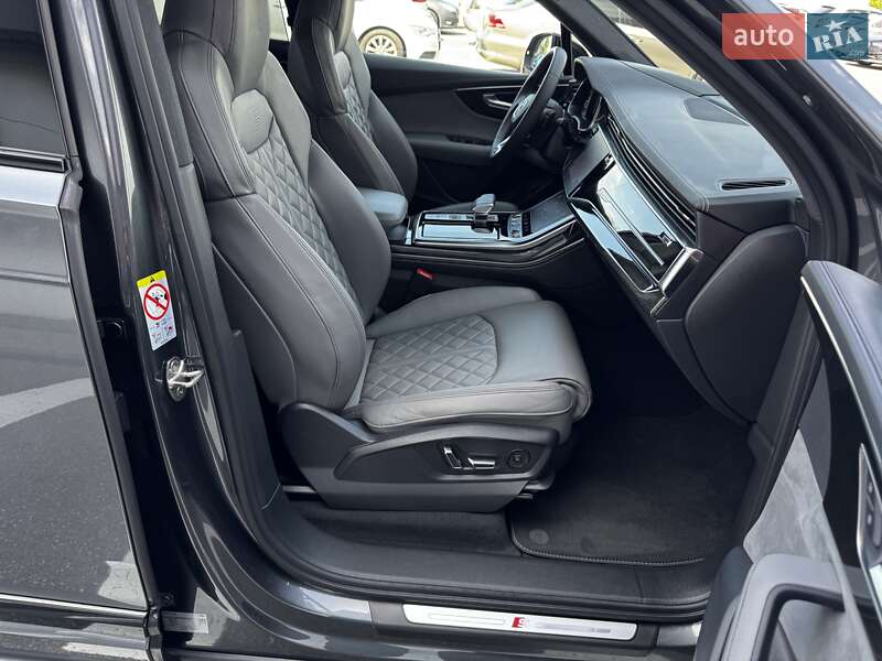 Позашляховик / Кросовер Audi SQ7 2023 в Києві