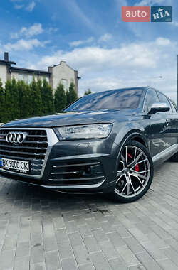 Позашляховик / Кросовер Audi SQ7 2017 в Рівному