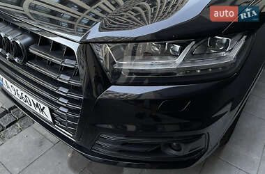 Внедорожник / Кроссовер Audi SQ7 2016 в 