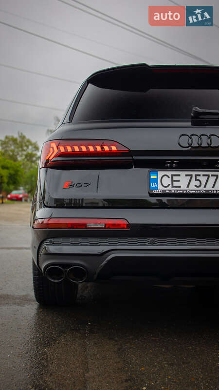 Внедорожник / Кроссовер Audi SQ7 2023 в Черновцах