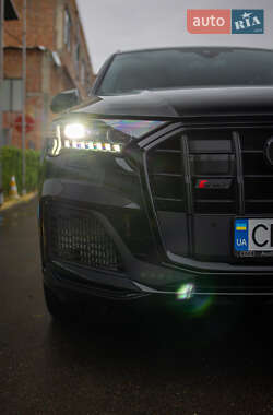 Внедорожник / Кроссовер Audi SQ7 2023 в 