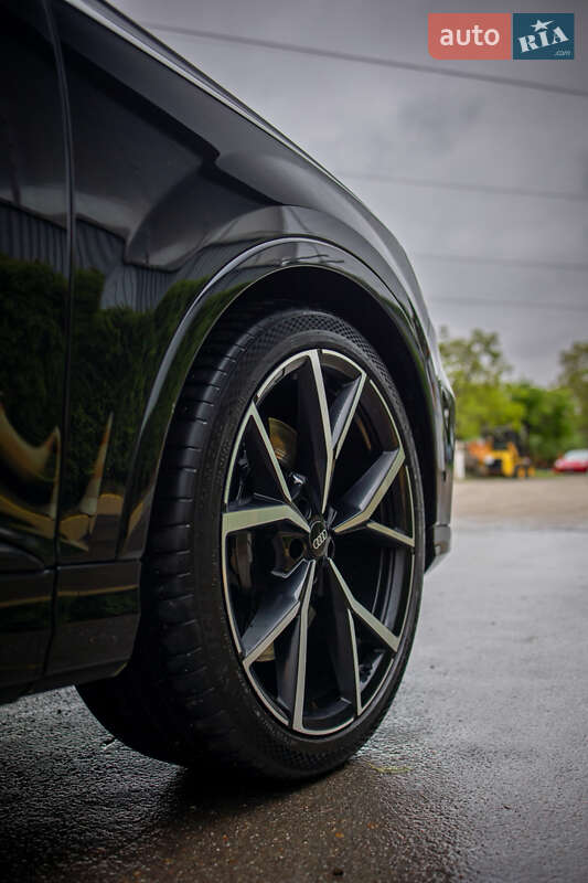 Внедорожник / Кроссовер Audi SQ7 2023 в Черновцах