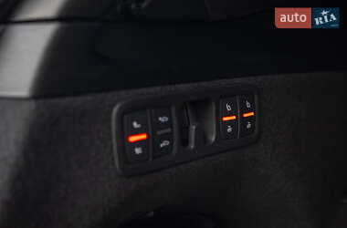 Внедорожник / Кроссовер Audi SQ7 2023 в 
