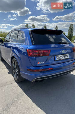 Внедорожник / Кроссовер Audi SQ7 2017 в Ровно
