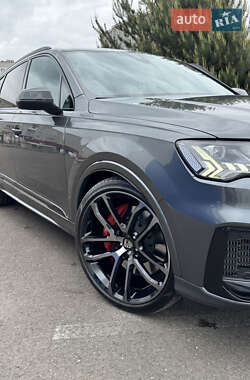 Внедорожник / Кроссовер Audi SQ7 2020 в 