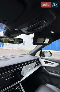 Внедорожник / Кроссовер Audi SQ7 2020 в 
