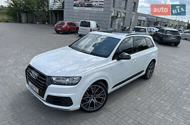 Внедорожник / Кроссовер Audi SQ7 2017 в 