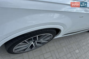 Внедорожник / Кроссовер Audi SQ7 2017 в 