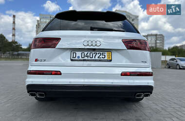 Внедорожник / Кроссовер Audi SQ7 2017 в 