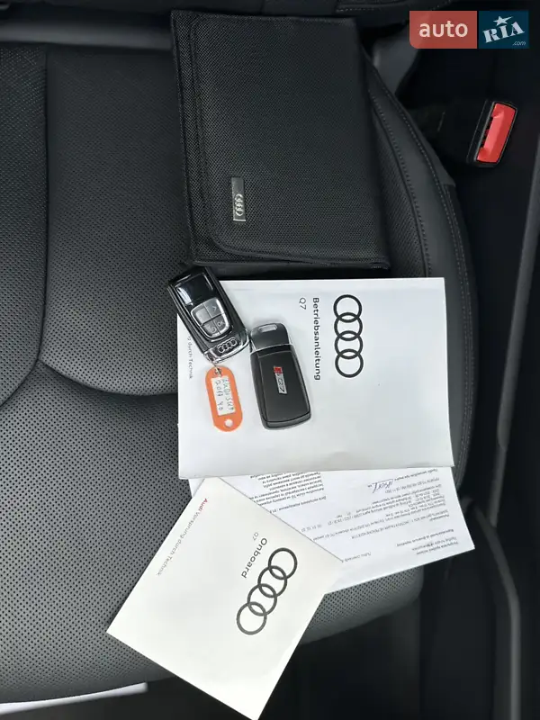 Позашляховик / Кросовер Audi SQ7 2017 в Ужгороді документ