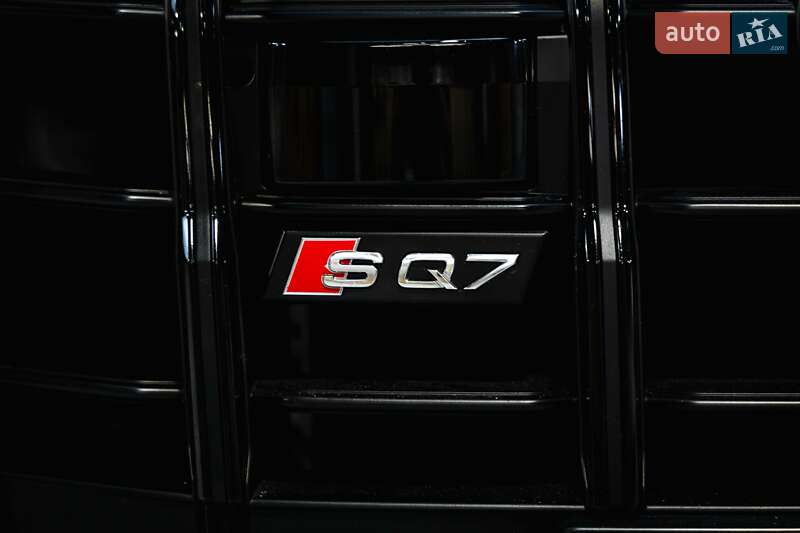 Внедорожник / Кроссовер Audi SQ7 2020 в Луцке