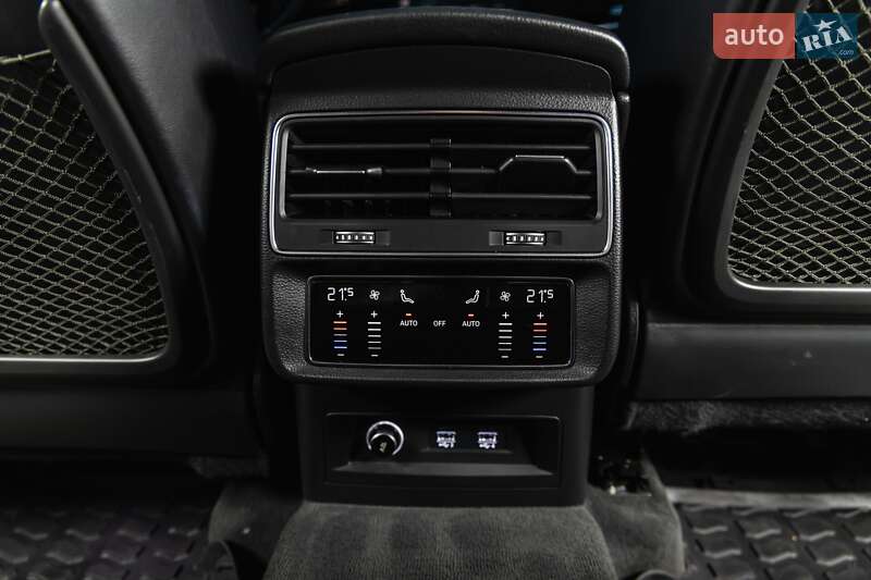 Внедорожник / Кроссовер Audi SQ7 2020 в Луцке
