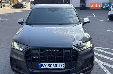 Внедорожник / Кроссовер Audi SQ7 2021 в 