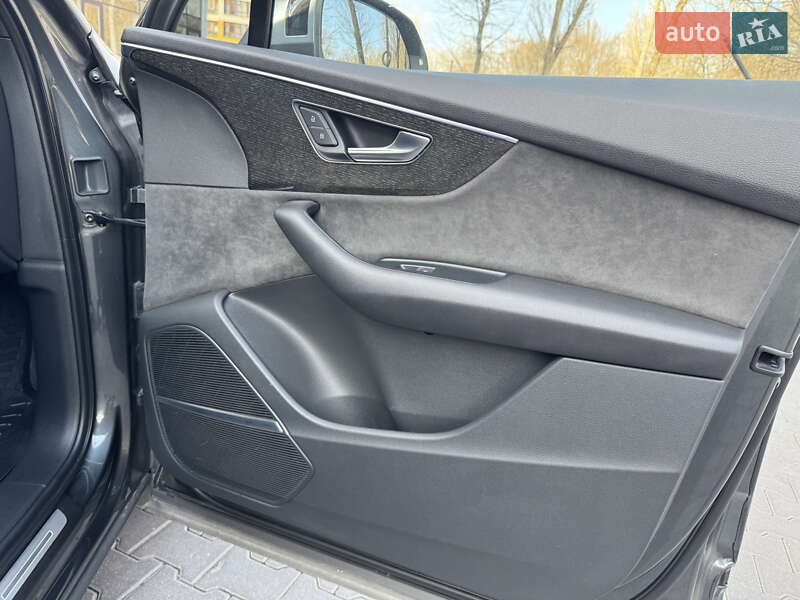 Внедорожник / Кроссовер Audi SQ7 2021 в Хмельницком