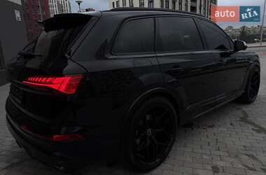 Внедорожник / Кроссовер Audi SQ7 2024 в 
