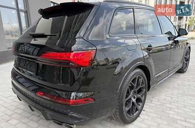 Внедорожник / Кроссовер Audi SQ7 2024 в 