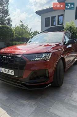 Внедорожник / Кроссовер Audi SQ7 2020 в 