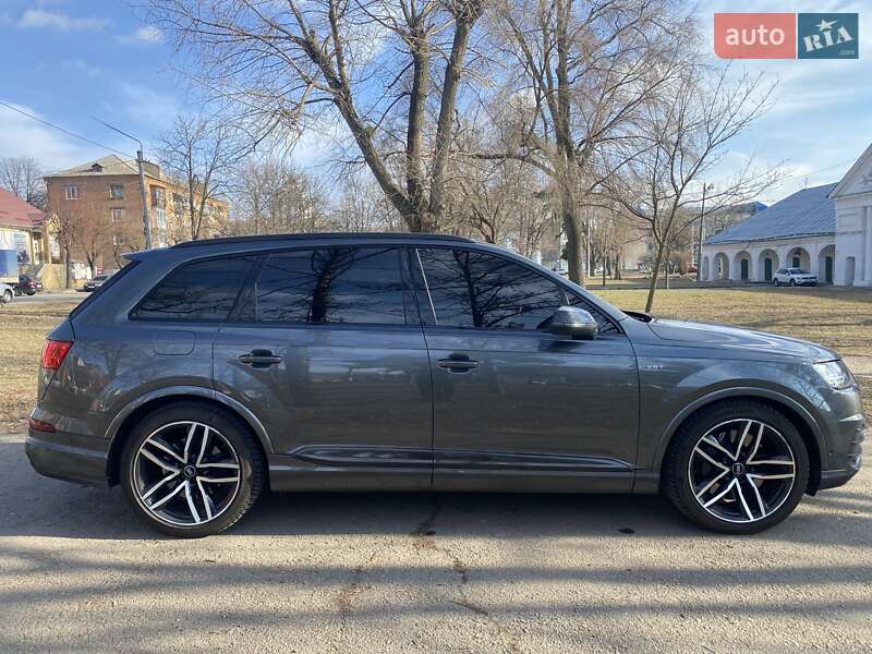 Позашляховик / Кросовер Audi SQ7 2018 в Білій Церкві