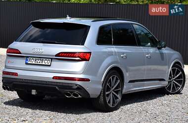 Внедорожник / Кроссовер Audi SQ7 2020 в 