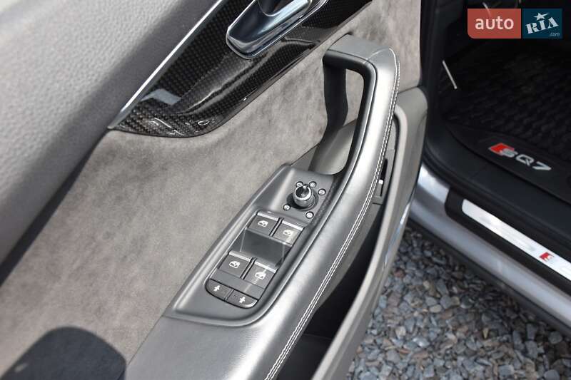 Внедорожник / Кроссовер Audi SQ7 2020 в Дрогобыче