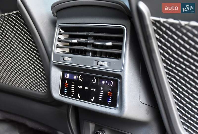 Внедорожник / Кроссовер Audi SQ7 2020 в Дрогобыче