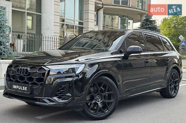 Внедорожник / Кроссовер Audi SQ7 2024 в Киеве