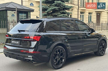 Внедорожник / Кроссовер Audi SQ7 2024 в 