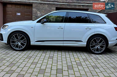 Внедорожник / Кроссовер Audi SQ7 2020 в 