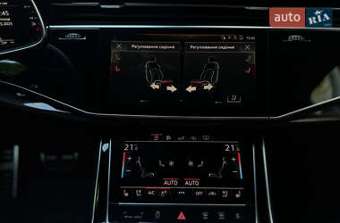 Внедорожник / Кроссовер Audi SQ7 2020 в 