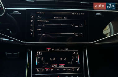 Внедорожник / Кроссовер Audi SQ7 2020 в 