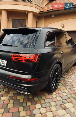 Внедорожник / Кроссовер Audi SQ7 2017 в 