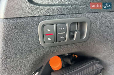 Внедорожник / Кроссовер Audi SQ7 2024 в 