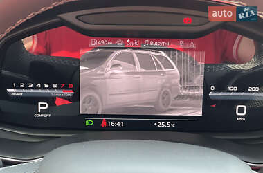 Внедорожник / Кроссовер Audi SQ7 2024 в 