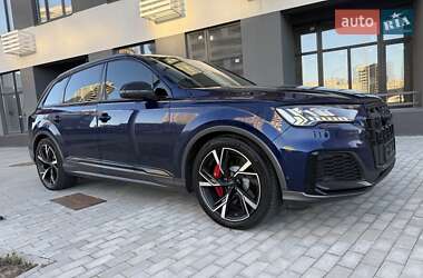Внедорожник / Кроссовер Audi SQ7 2022 в 