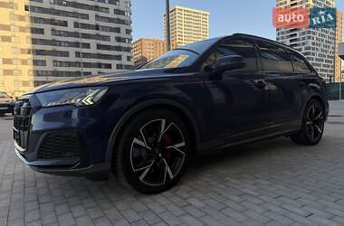 Внедорожник / Кроссовер Audi SQ7 2022 в 